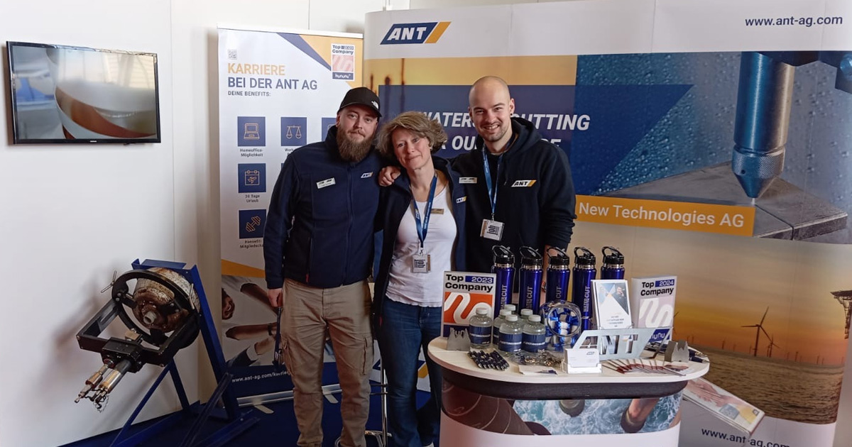 ANT Team (Mann, Frau, Mann) auf Messe